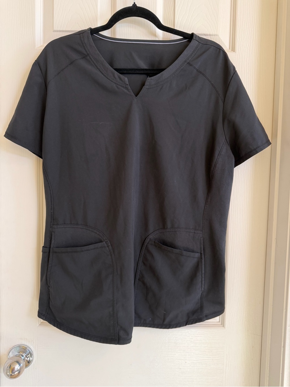 Scrubstar Black Women's Short Sleeve V-Neck Scrub Top with Front Pockets